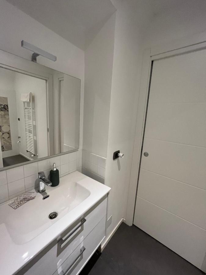 Suite The Brick - Host By Traveller'S Nest Turin Ngoại thất bức ảnh